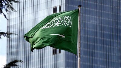 الخارجية السعودية: المملكة تطالب بالوقف الفوري للحرب في السودان وتجنيبه المزيد من المعاناة والدمار