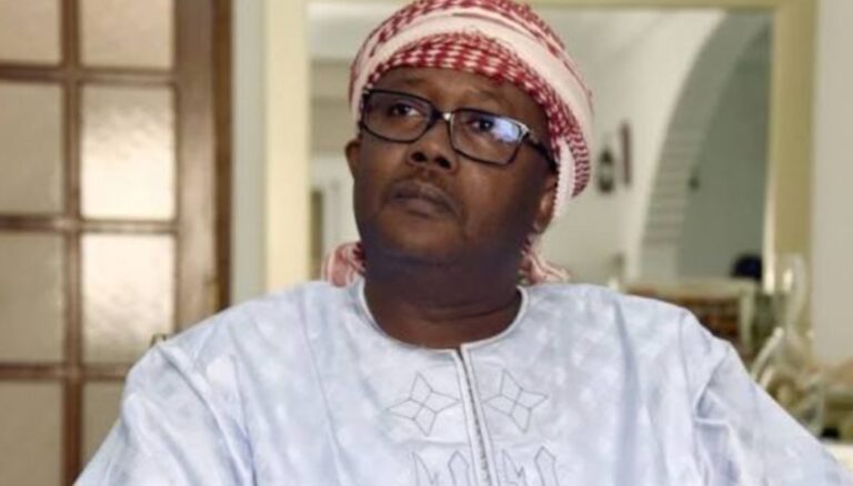 انقلاب في غينيا بيساو ” والجيش “يسيطر على الدولة ويعتقل الرئيس عمر سيسوكو إمبالو