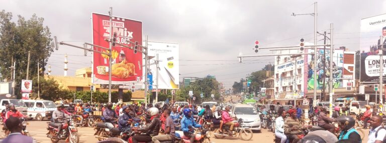 أوغندا: نشاط عيد الكريسماس يجلب فوائد متفاوتة لتجار ومشغلي النقل في كمبالا