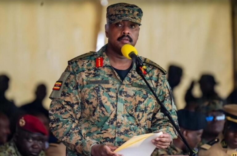 موهوزي : الجيش الأوغندي مستعد لتنفيذ عملية عسكرية حاسمة ضد «الدعم السريع»