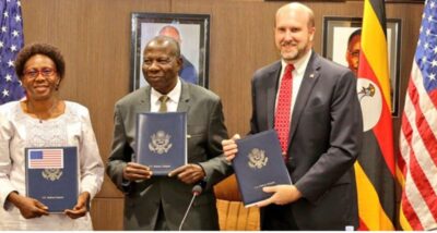 أوغندا والولايات المتحدة توقعان اتفاقًا تاريخيًا لتعزيز النظام الصحي