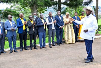 موسيفيني يحث قادة حركة المقاومة الوطنية في ماساكا على خدمة المواطنين 