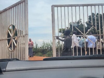 أزمة أرقام الجلوس في كمبالا: استياء واسع بين طلاب الشهادة السودانية وأسرهم عشية الامتحانات