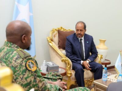 بعد تصريحات موهوزي الصومال يلوّح بإنهاء الوجود العسكري الأوغندي: “شكرًا… والوداع”