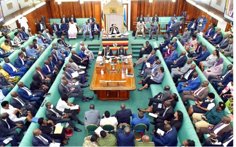 البرلمان الأوغندي يقر ميزانية قياسية بقيمة 84.3 تريليون شلن