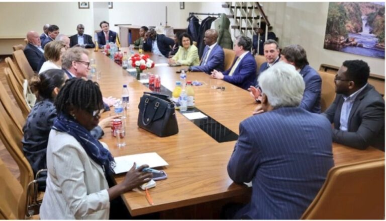 أوغندا  تستقطب المستثمرين البريطانيين بصفقات تعدين وطاقة ذات عوائد مرتفعة