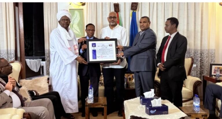 سفارة السودان في رواندا تكرّم الهلال والمريخ وتثمن دورهما في تعزيز الحضور السوداني