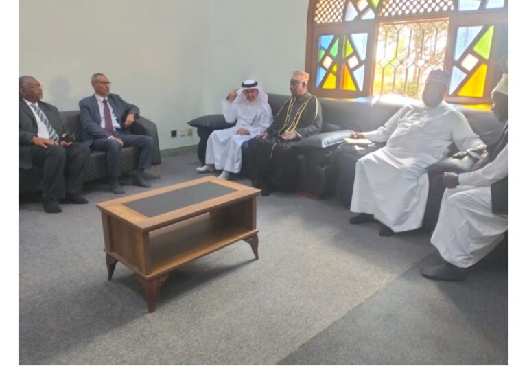 المجلس الأعلى الإسلامي في أوغندا يبحث تعزيز التعاون مع منظمة الدعوة الإسلامية