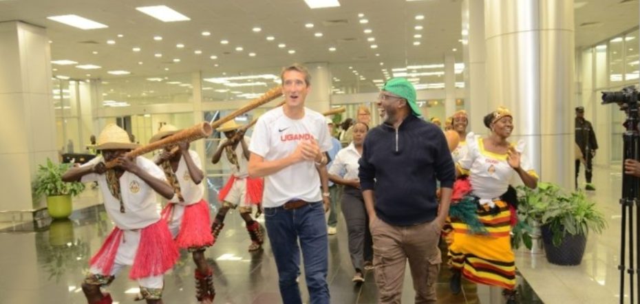 اراثون روينزوري، سياحة أوغندا، السياحة المغامرة، روب ووكر، جبال روينزوري، مجلس السياحة الأوغندي.