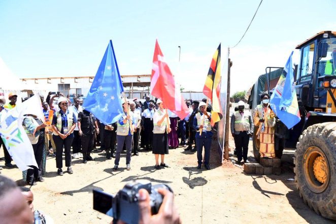 سوق إليغو

التجارة بين أوغندا وجنوب السودان

مشروع أوغندا والاتحاد الأوروبي

اقتصاد أوغندا