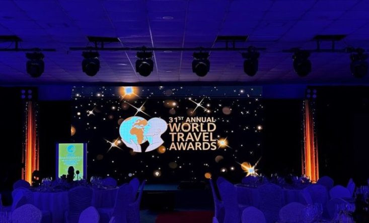 تنزانيا (الدولة المعنية)

جوائز السفر العالمية (WTA) (اسم الجوائز)

2025 (العام الذي تقام فيه الجوائز)

دار السلام (المدينة المضيفة للحفل)

أفريقيا والمحيط الهندي (المنطقة الجغرافية للتنافس)

السبت، 28 يونيو 2025 (تاريخ الحفل)

دودوما (مدينة إدلاء الوزيرة بالتصريح)

الدكتورة بيندي شانا (وزيرة الموارد الطبيعية والسياحة)

الرئيس سامية سولوهو حسن (الرئيس التي تُنسب إليها الجهود)

الرحلة الملكية (The Royal Tour) (أحد الإنتاجات الترويجية)

تنزانيا المذهلة (Amazing Tanzania) (أحد الإنتاجات الترويجية)

وجهة أفريقيا السياحية الرائدة (إحدى الفئات المرشحة)

معلم الجذب السياحي الرائد (إحدى الفئات المرشحة)

جبل كليمنجارو (أشهر معلم سياحي، مع رابط خارجي: [https://ar.wikipedia.org/wiki/%D9%83%D9%8A%D9%84%D9%8A%D9%85%D8%A7%D9%86%D8%AC%D8%A7%D8%B1%D9%88])

المملكة المتحدة (مكان تأسيس الجوائز)

1993 (عام تأسيس الجوائز)

2013 (عام مشاركة تنزانيا الأولى)