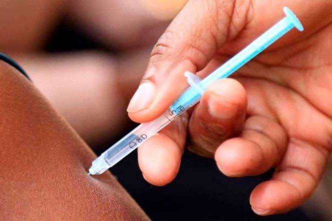 إدارة الغذاء والدواء الأمريكية (FDA)
Gilead (الشركة المصنعة)
ويني بيانيما (المديرة التنفيذية لـ UNAIDS)
The Lancet HIV (مجلة علمية)
الوقاية قبل التعرض (PrEP)
لجنة الإيدز الأوغندية
الطب الفموي مقابل الحقن طويل المفعول
الخلايا الجينية لليناكابافير
أهداف إنهاء الإيدز بحلول 2030